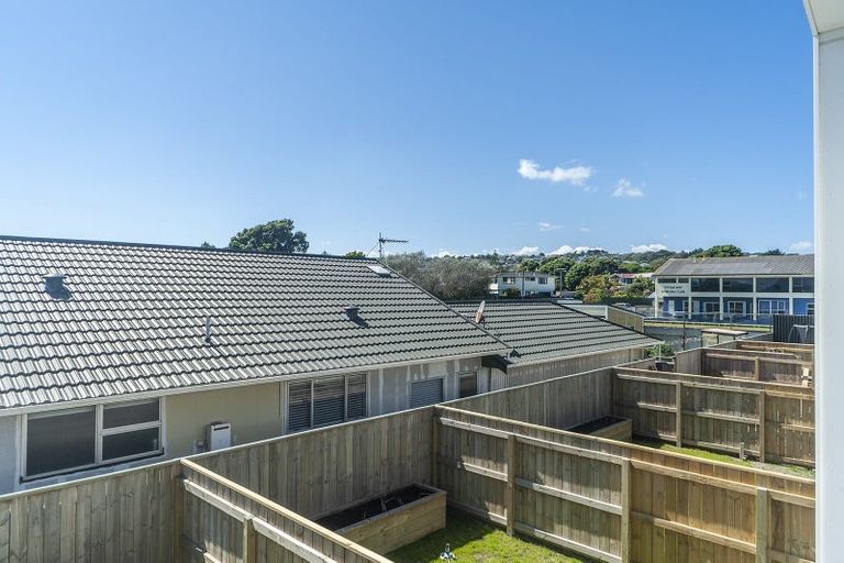 Photo of property in 21 Tireti Road, Titahi Bay, Porirua, 5022
