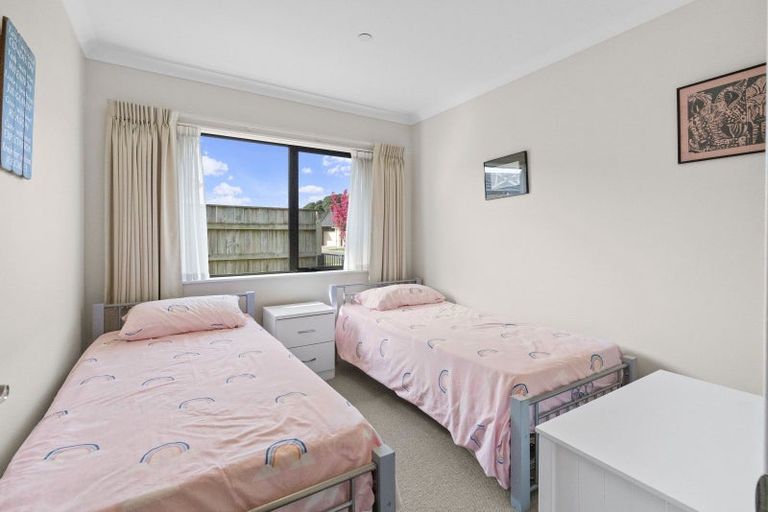 Photo of property in 30 Ian Peter Way, Otaki, 5512