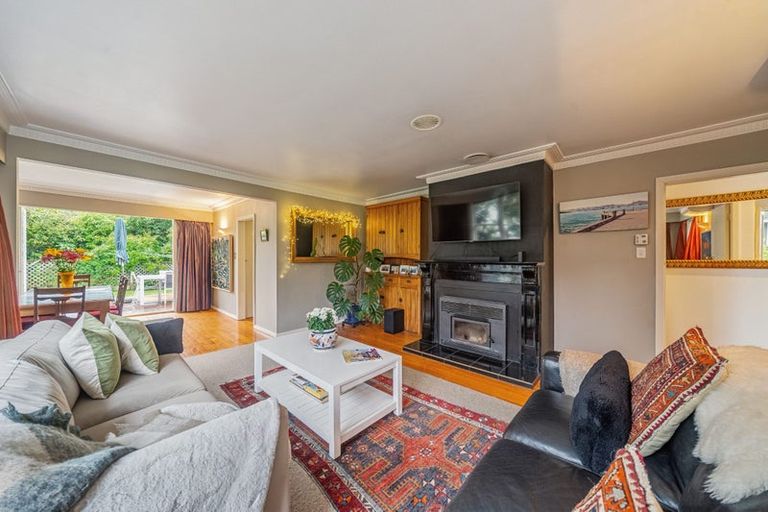Photo of property in 13 Deller Grove, Silverstream, Upper Hutt, 5019