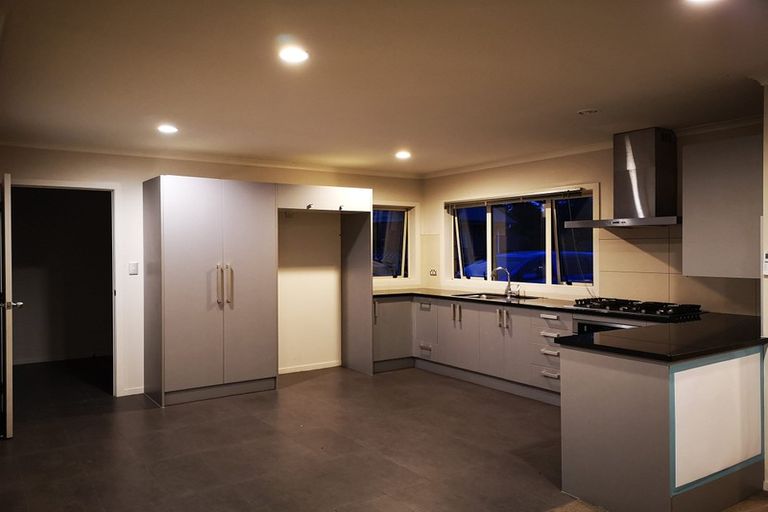 Photo of property in 8 Nottingham Drive, Hamilton East, Hamilton, 3216