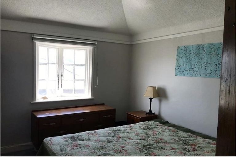 Photo of property in 234 Queens Drive, Lyall Bay, Wellington, 6022