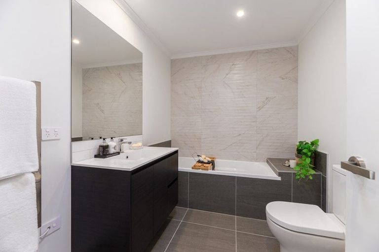 Photo of property in 34 Nugget Avenue, Hobsonville, Auckland, 0616