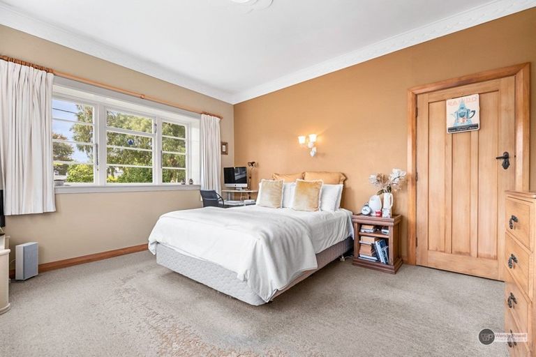 Photo of property in 28 Rossiter Avenue, Waterloo, Lower Hutt, 5011