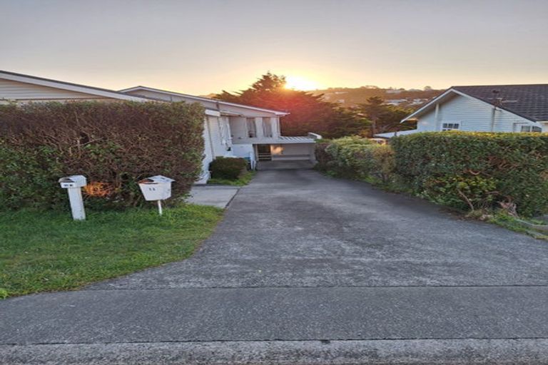 Photo of property in 1/11 Retter Street, Paparangi, Wellington, 6037