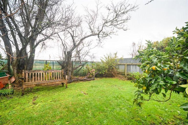 Photo of property in 24 Oaklea Avenue, Marton, 4710