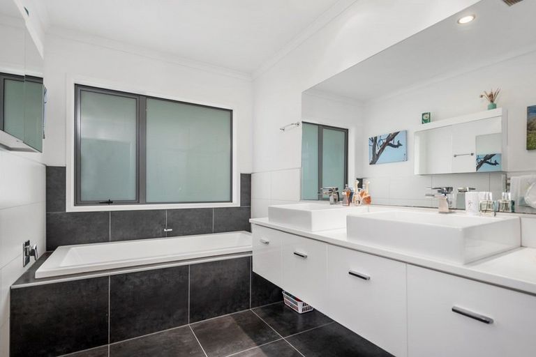 Photo of property in 302 Levers Road, Matua, Tauranga, 3110