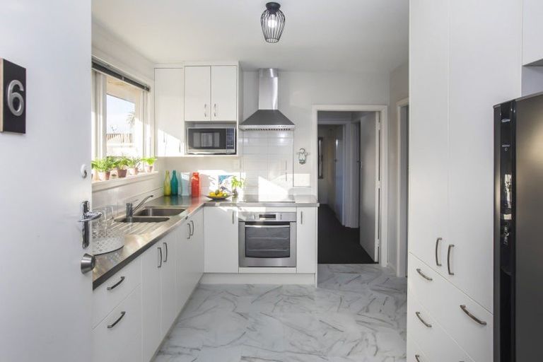 Photo of property in 6/78 Holly Road, St Albans, Christchurch, 8014