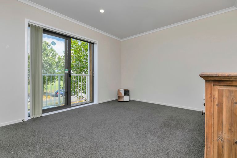 Photo of property in 30 Squadron Drive, Hobsonville, Auckland, 0616