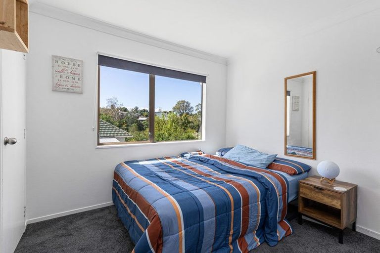 Photo of property in 2/26 Forest Hill Road, Henderson, Auckland, 0612