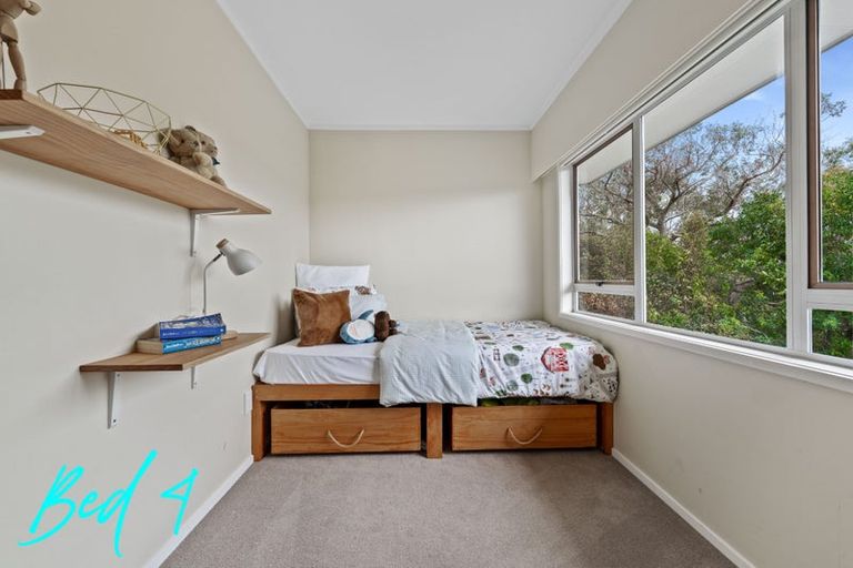 Photo of property in 54 Saddleback Rise, Murrays Bay, Auckland, 0630