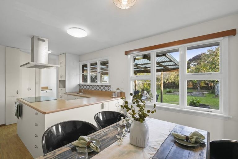 Photo of property in 43 Bevington Street, Avonhead, Christchurch, 8042