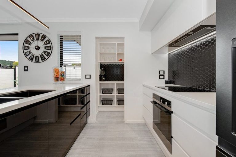 Photo of property in 23 Urumaraki Avenue, Helensville, 0800