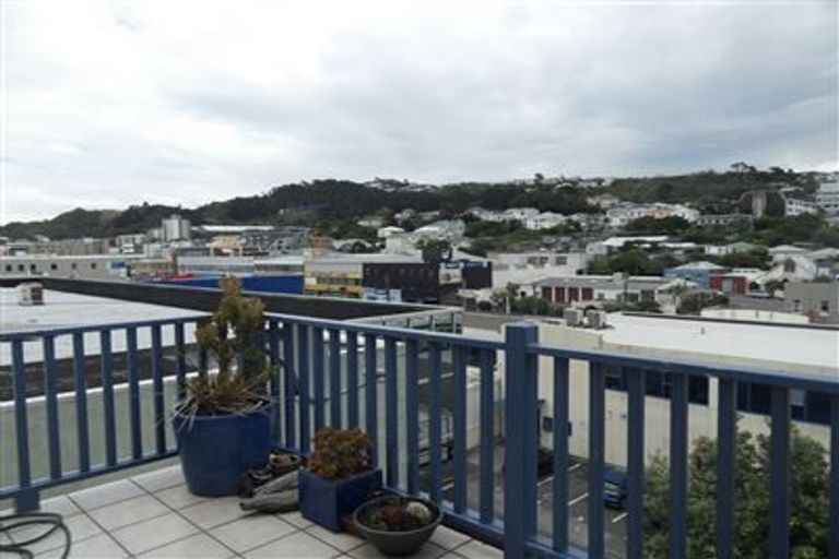 Photo of property in Grosvenor Cl, 21/6u Brown Street, Mount Cook, Wellington, 6021