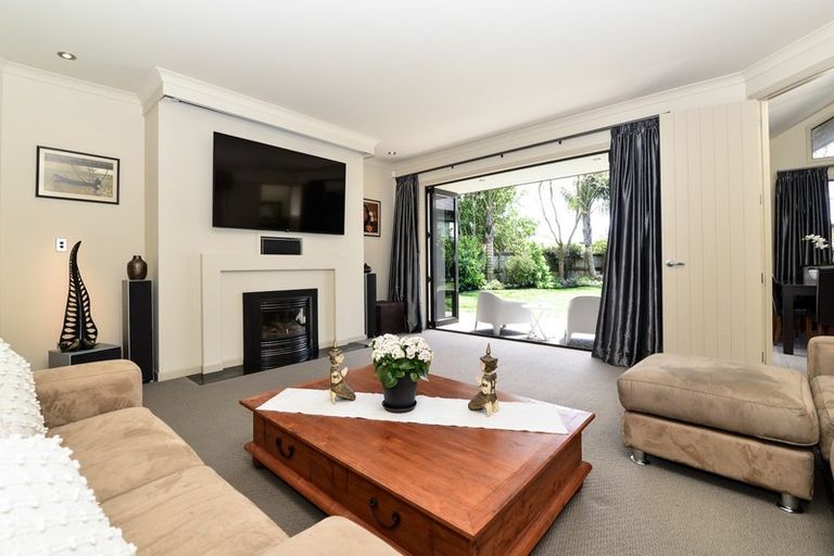 Photo of property in 12 Shalimar Place, Huntington, Hamilton, 3210