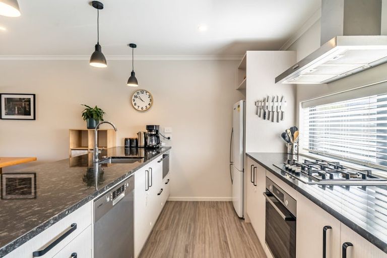 Photo of property in 48 Pateke Drive, Kenepuru, Porirua, 5022