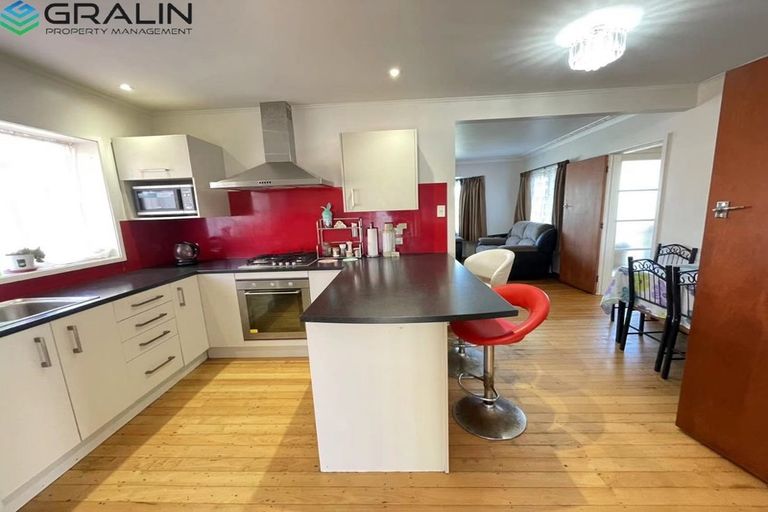 Photo of property in 26 Rosier Road, Glen Eden, Auckland, 0602