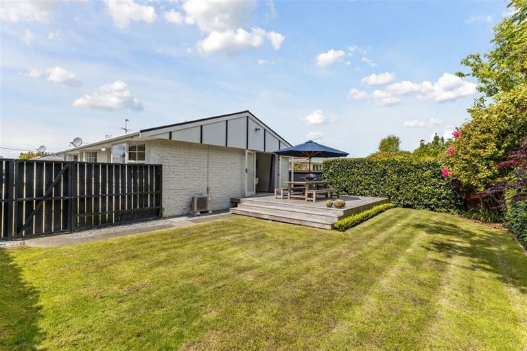 Photo of property in 385 Withells Road, Avonhead, Christchurch, 8042