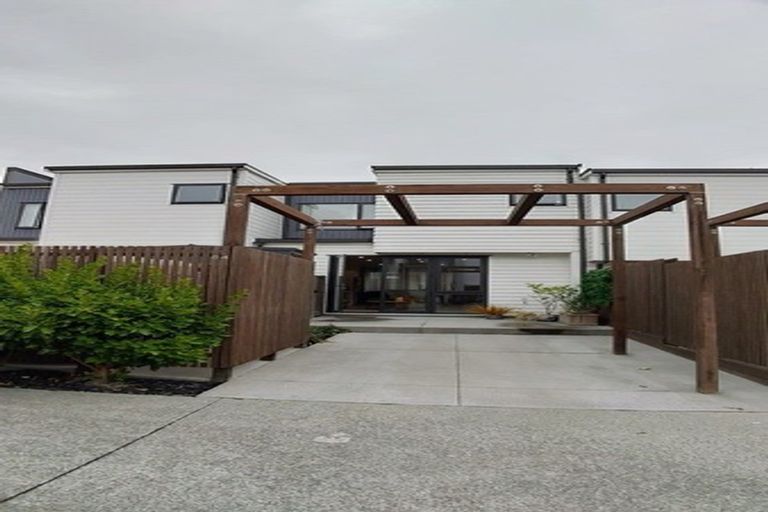 Photo of property in 84 Squadron Drive, Hobsonville, Auckland, 0616