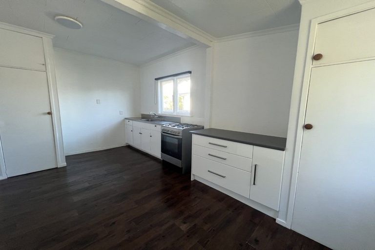 Photo of property in 9 Chelwood Street, Takaro, Palmerston North, 4412