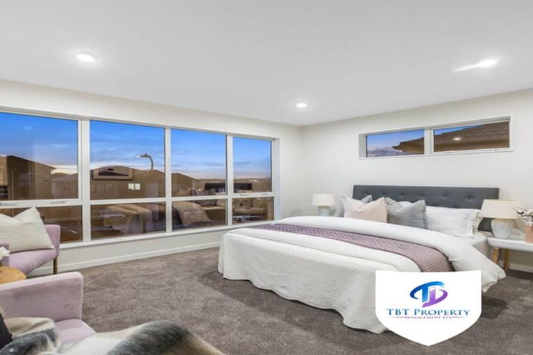 Photo of property in 17 Bushfield Drive, Flat Bush, Auckland, 2019