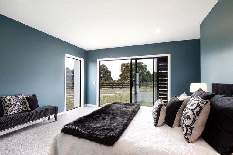 Photo of property in 35 Mike Smith Drive, Cambridge, 3434