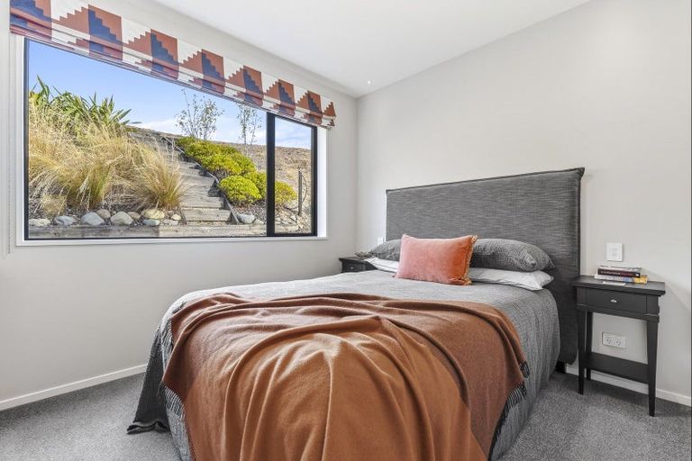 Photo of property in 10a Kinross Lane, Jacks Point, Queenstown, 9371