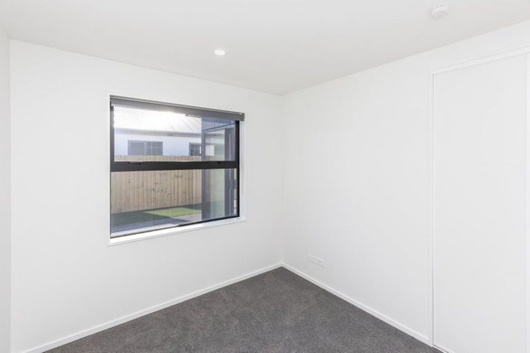 Photo of property in 5 Rita Angus Road, Belfast, 8051