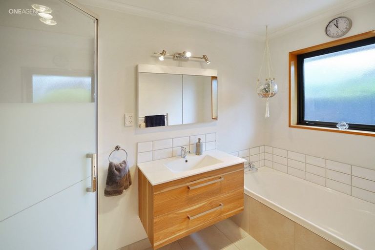 Photo of property in 12 Pearce Place, Kaiapoi, 7630