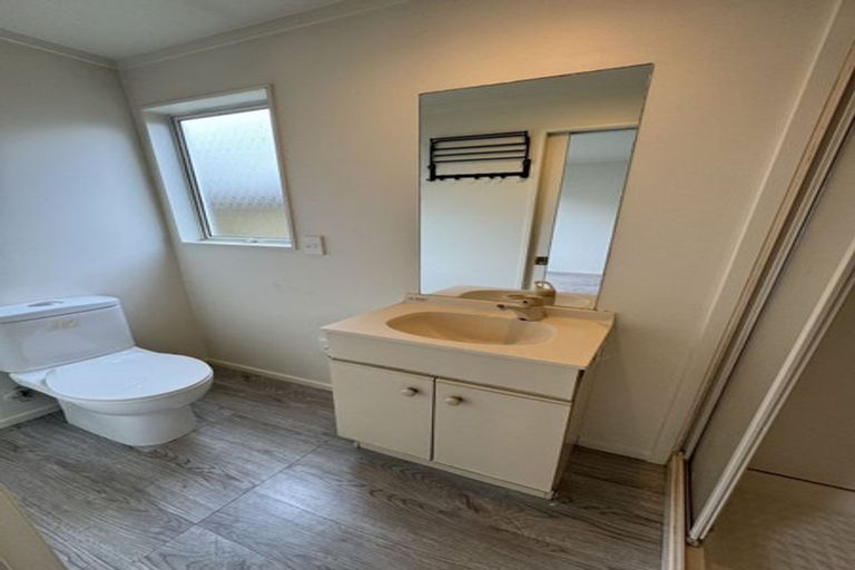 Photo of property in 1/5 Dana Place, Somerville, Auckland, 2014