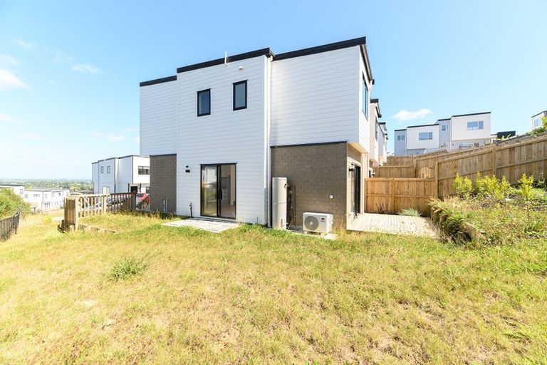 Photo of property in 9 Heketara Place, Papakura, 2110