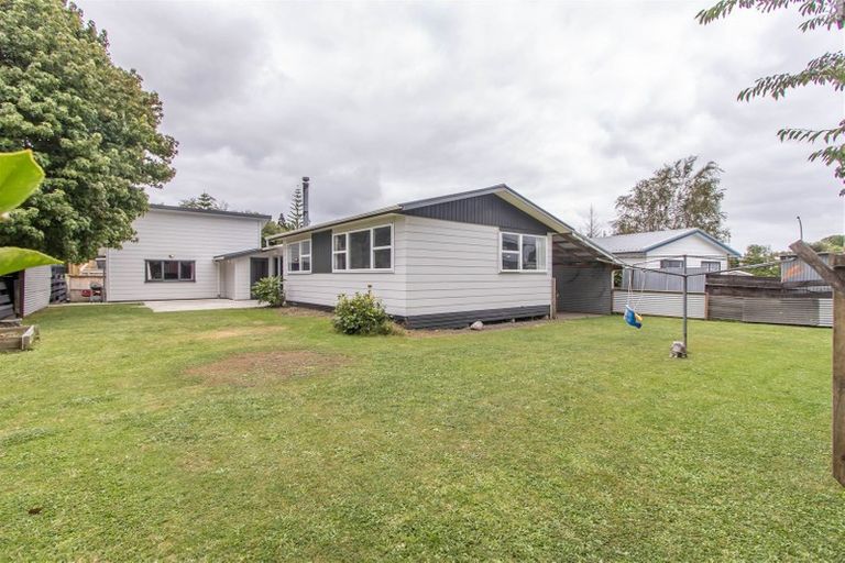 Photo of property in 5 Tainui Terrace, Inglewood, 4330