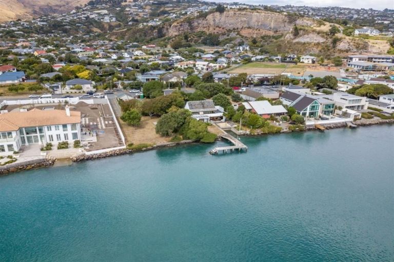 Photo of property in 100 Beachville Road, Redcliffs, Christchurch, 8081