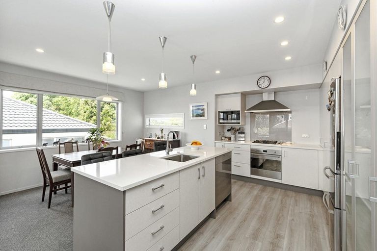 Photo of property in 13a Lyndhurst Road, Te Atatu South, Auckland, 0610