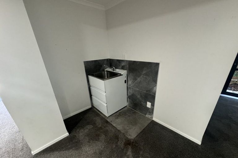 Photo of property in 54 The Enclave, Totara Heights, Auckland, 2105