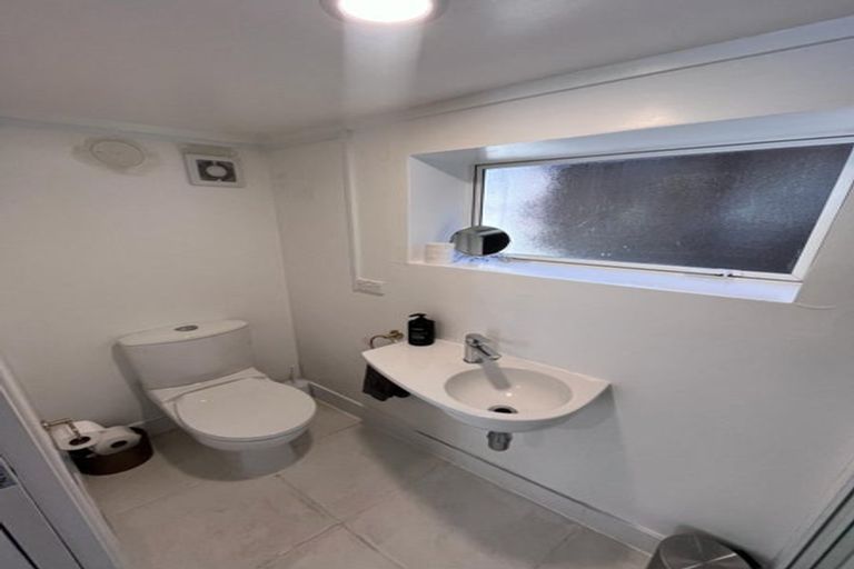 Photo of property in 1/13 Prospect Terrace, Milford, Auckland, 0620