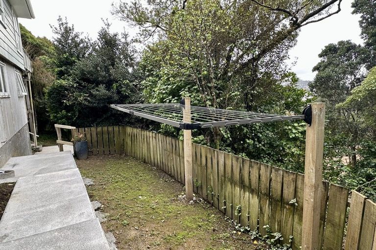 Photo of property in 33 Verviers Street, Karori, Wellington, 6012