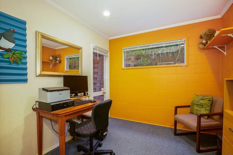 Photo of property in 23b Eastview Grove, Normandale, Lower Hutt, 5010