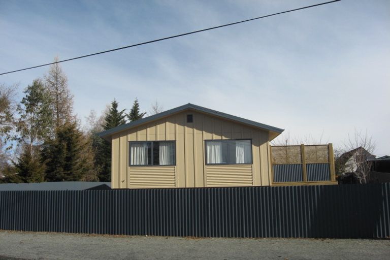 Photo of property in 21 Sealy Street, Twizel, 7901
