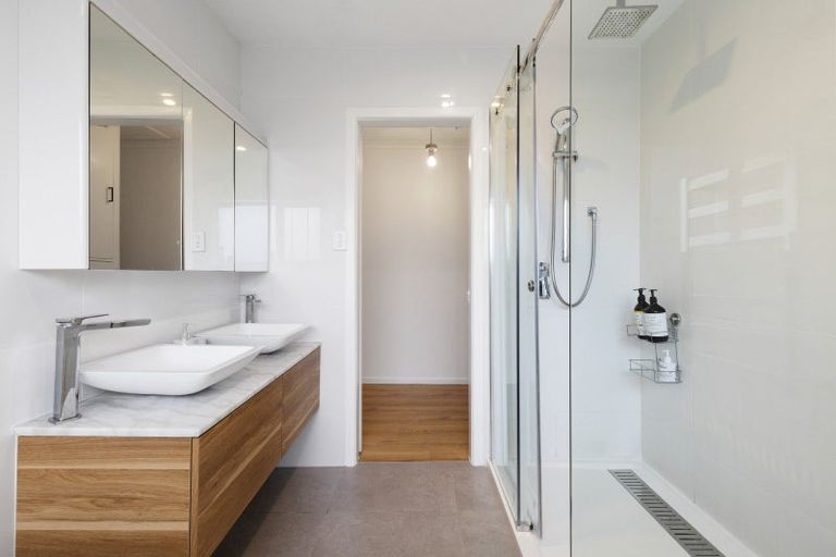Photo of property in 1a Routly Avenue, Pukekohe, 2120