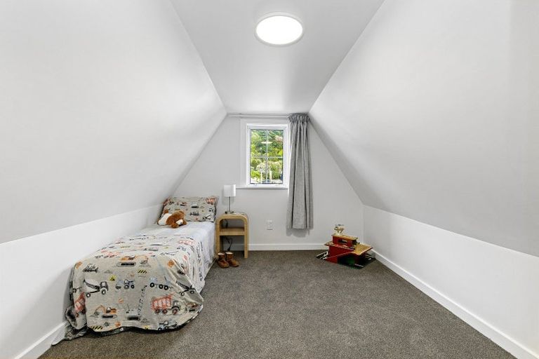 Photo of property in 117 Horoeka Street, Stokes Valley, Lower Hutt, 5019