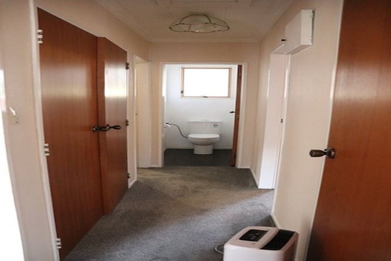 Photo of property in 30f2- Whitley Avenue, Ebdentown, Upper Hutt, 5018