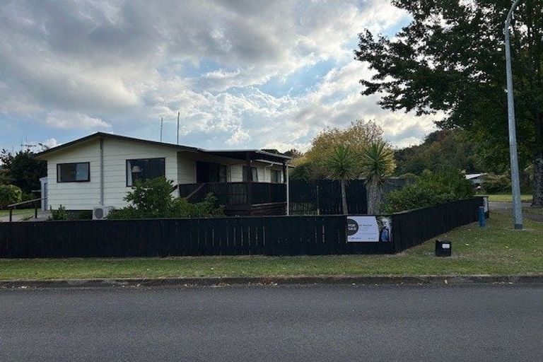 Photo of property in 1 Emme Allan Road, Kawerau, 3127