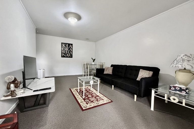 Photo of property in 277 Konini Road, Titirangi, Auckland, 0604