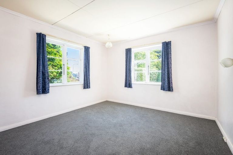 Photo of property in 27 Piko Crescent, Riccarton, Christchurch, 8041