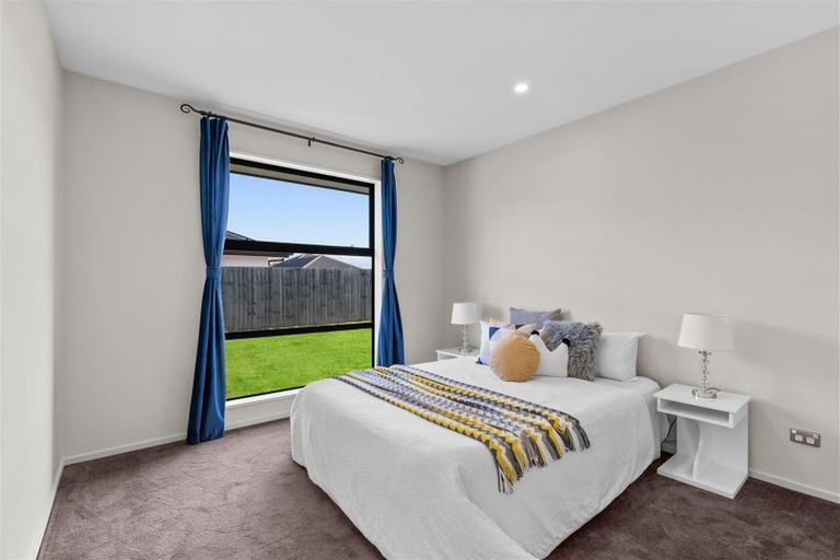 Photo of property in 33 Platinum Drive, Wigram, Christchurch, 8025