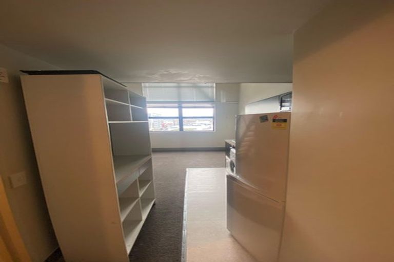 Photo of property in Urbane Apartments, 29/29 Webb Street, Mount Cook, Wellington, 6011