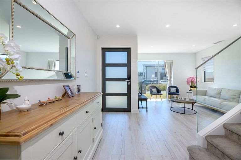 Photo of property in 13 Bight Road, Long Bay, Auckland, 0630