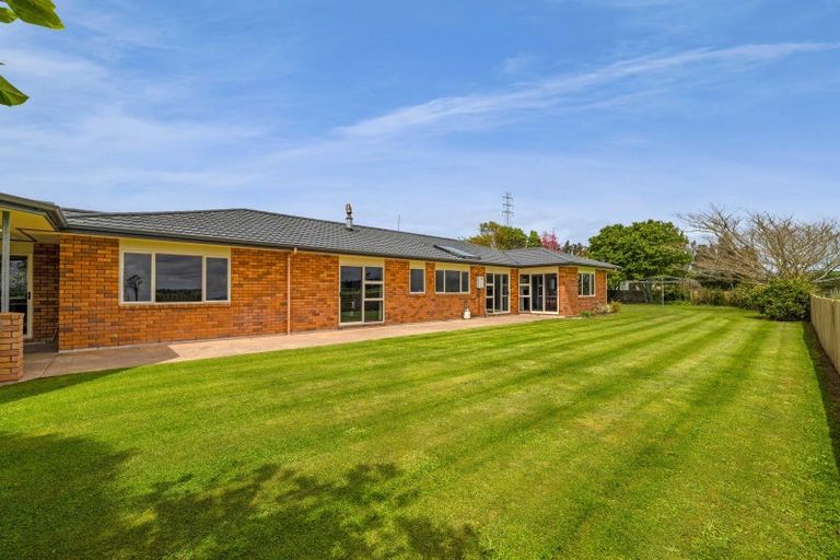 Photo of property in 550 Mountain Road, Lepperton, New Plymouth, 4373