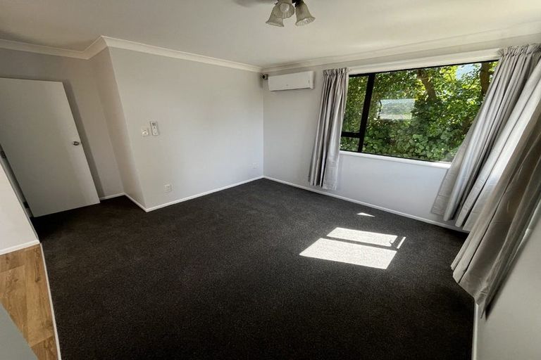 Photo of property in 25 Hiwi Crescent, Titahi Bay, Porirua, 5022