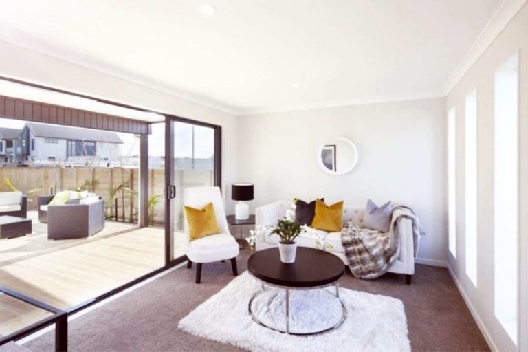 Photo of property in 2 Irving Place, Hobsonville, Auckland, 0616